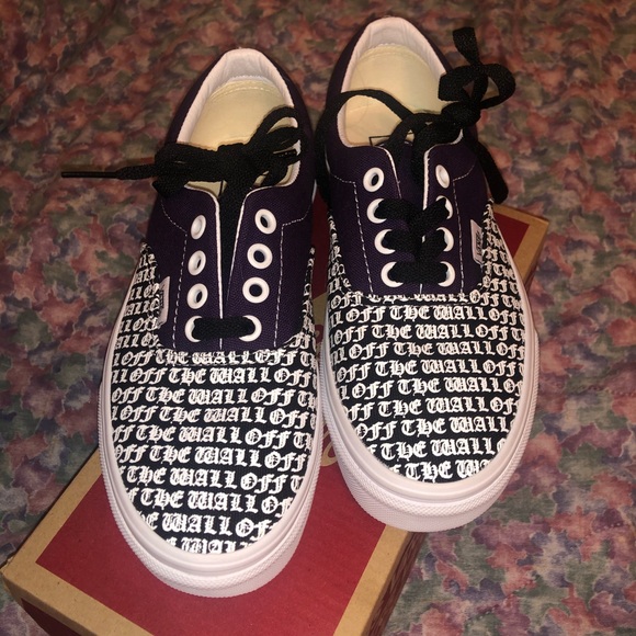 vans - Picture 2 of 4